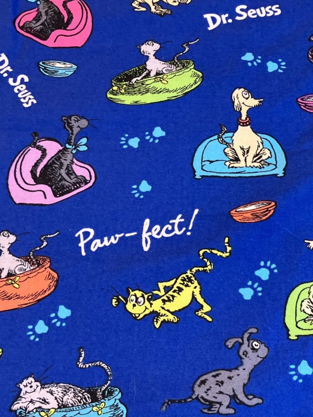 Dr. Seuss What Pet Should I Get  SM Scrub Top Royal Blue Paw-fect! 100% Cotton - Picture 8 of 8